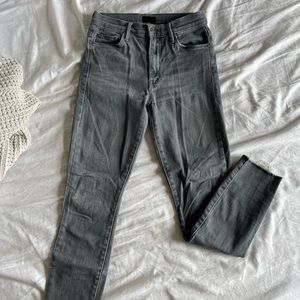 EUC Mother Denim - Size 26